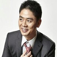 刘强东头像高清图片大全_京东创始人刘强东真人头像大图下载