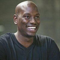 吉布森头像高清图片大全_名人吉布森真人头像大图下载