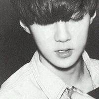 吴世勋头像高清图片大全_名人吴世勋真人头像大图下载