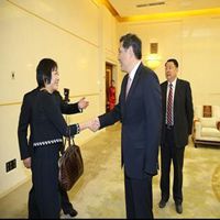 吴亚军头像高清图片大全_名人吴亚军真人头像大图下载