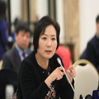 吴亚军头像高清图片大全_名人吴亚军真人头像大图下载