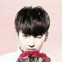 吴亦凡头像高清图片大全_名人吴亦凡真人头像大图下载