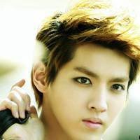 吴亦凡头像高清图片大全_名人吴亦凡真人头像大图下载