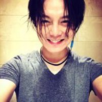 尹正头像高清图片大全_名人尹正真人头像大图下载