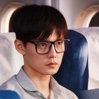 尹正头像高清图片大全_名人尹正真人头像大图下载