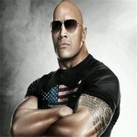 巨石强森头像高清图片大全_名人巨石强森真人头像大图下载