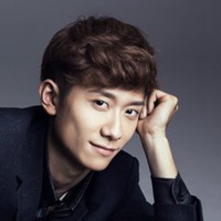 张一山头像高清图片大全_名人张一山真人头像大图下载