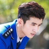 张云龙头像高清图片大全_名人张云龙真人头像大图下载