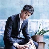 张云龙头像高清图片大全_名人张云龙真人头像大图下载