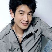 张智尧头像高清图片大全_名人张智尧真人头像大图下载