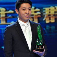 撒贝宁头像高清图片大全_名人撒贝宁真人头像大图下载