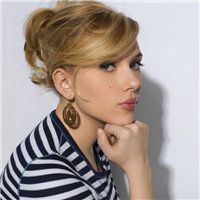 斯嘉丽约翰逊头像高清图片大全_名人斯嘉丽约翰逊真人头像大图下载