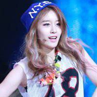 朴智妍头像高清图片大全_名人朴智妍真人头像大图下载