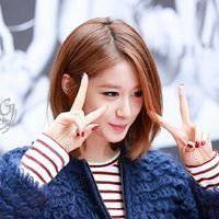 朴智妍头像高清图片大全_名人朴智妍真人头像大图下载