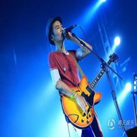 朴树头像高清图片大全_名人朴树真人头像大图下载