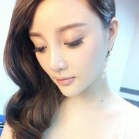 李小璐头像高清图片大全_名人李小璐真人头像大图下载