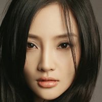 李小璐头像高清图片大全_名人李小璐真人头像大图下载