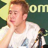 杨坤头像高清图片大全_名人杨坤真人头像大图下载