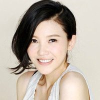 杨子姗头像高清图片大全_名人杨子姗真人头像大图下载