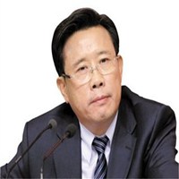 梁稳根头像高清图片大全_名人梁稳根真人头像大图下载