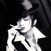 梅艳芳头像高清图片大全_名人梅艳芳真人头像大图下载