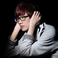 许嵩头像高清图片大全_名人许嵩真人头像大图下载