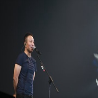 许巍头像高清图片大全_名人许巍真人头像大图下载