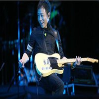 许巍头像高清图片大全_名人许巍真人头像大图下载