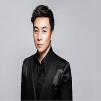 释小龙头像高清图片大全_名人释小龙真人头像大图下载
