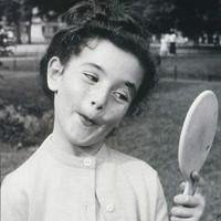 唯美男生坐着头像