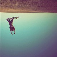 唯美远景女生背影头像