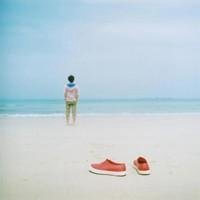 唯美远景女生背影头像