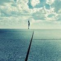 唯美远景女生背影头像