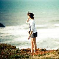 唯美远景女生背影头像