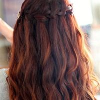 微信卷发头像女生 时尚好看女孩子卷发头像