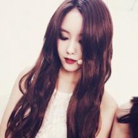 微信卷发头像女生 时尚好看女孩子卷发头像