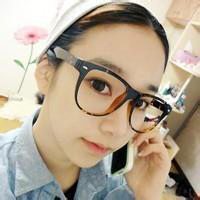 微信头像女生戴眼镜框