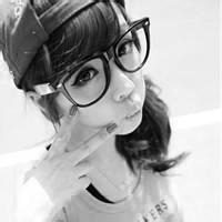 微信头像女生戴眼镜框