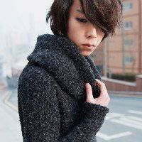 微信帅气冷漠头像男生