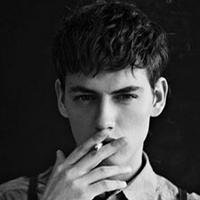 微信帅气冷漠头像男生