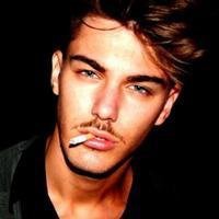 微信帅气冷漠头像男生