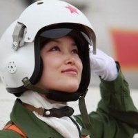 微信帅气飞行员头像