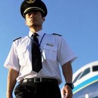 微信帅气飞行员头像