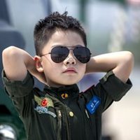 微信帅气飞行员头像