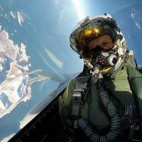 微信帅气飞行员头像