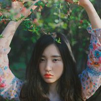 小清新带花头像女生_清新可爱女生戴花头像图片