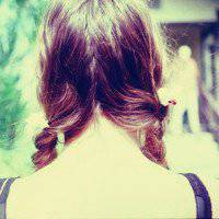 扎两个麻花辫头像_炸麻花辫可爱女生头像图片