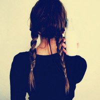 扎两个麻花辫头像_炸麻花辫可爱女生头像图片