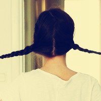 扎两个麻花辫头像_炸麻花辫可爱女生头像图片