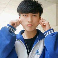 校服头像男生头像_穿校服的帅气男生头像